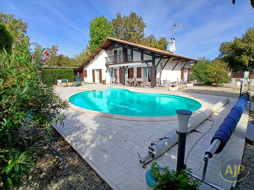 Image Piscine à  maison individuelle de Andernos-les-Bains