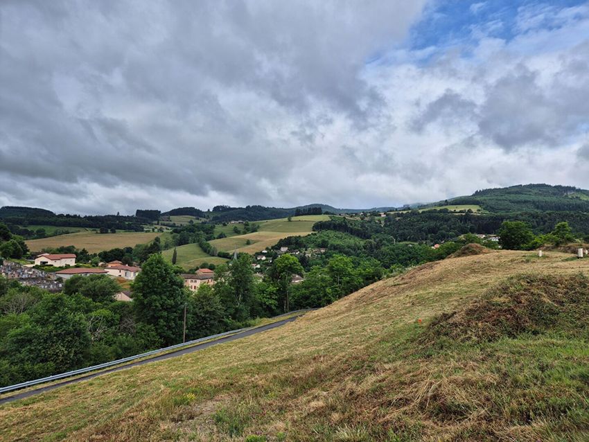 Image Vue à terrain de Lamure-sur-Azergues