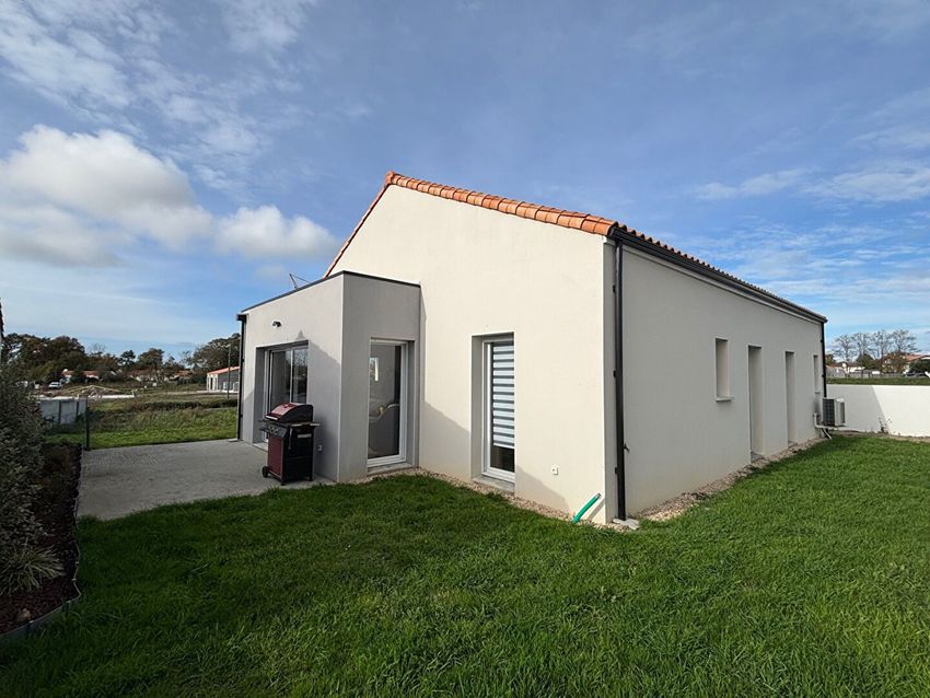 Image Façade à  maison individuelle de Soullans