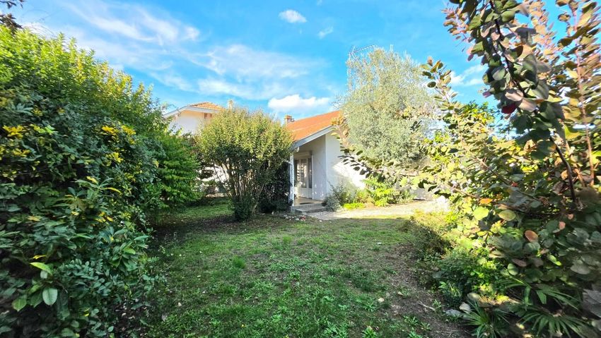 Image Façade à  maison individuelle de Jurançon