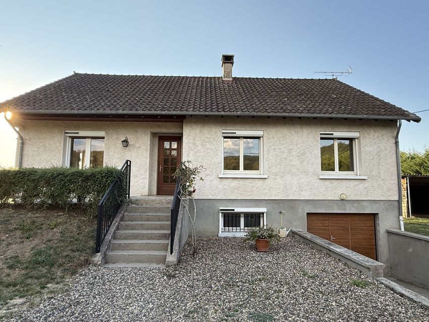 Image Façade à  maison individuelle de Ris