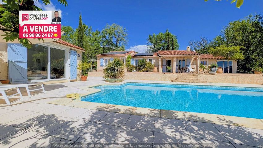 Image Piscine à  maison individuelle de Tourrettes