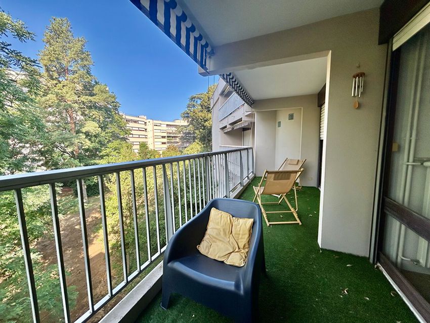 Image Terrasse à appartement de Écully