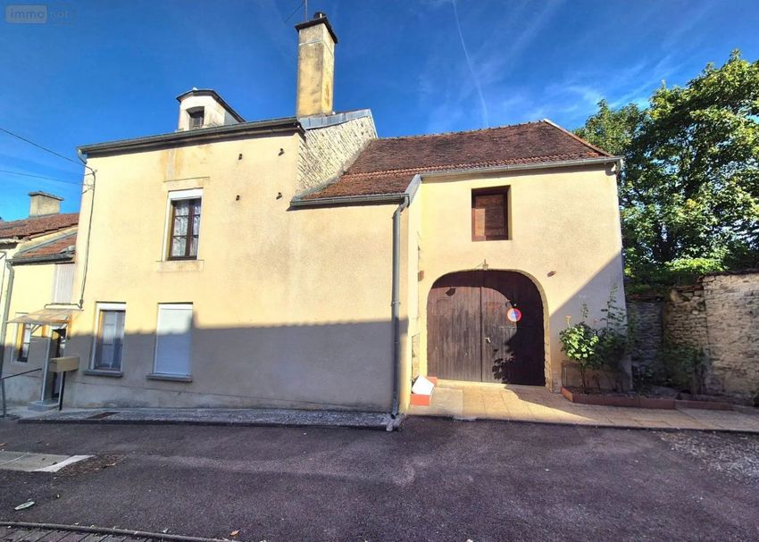 Image Façade à  maison individuelle de Loches-sur-Ource