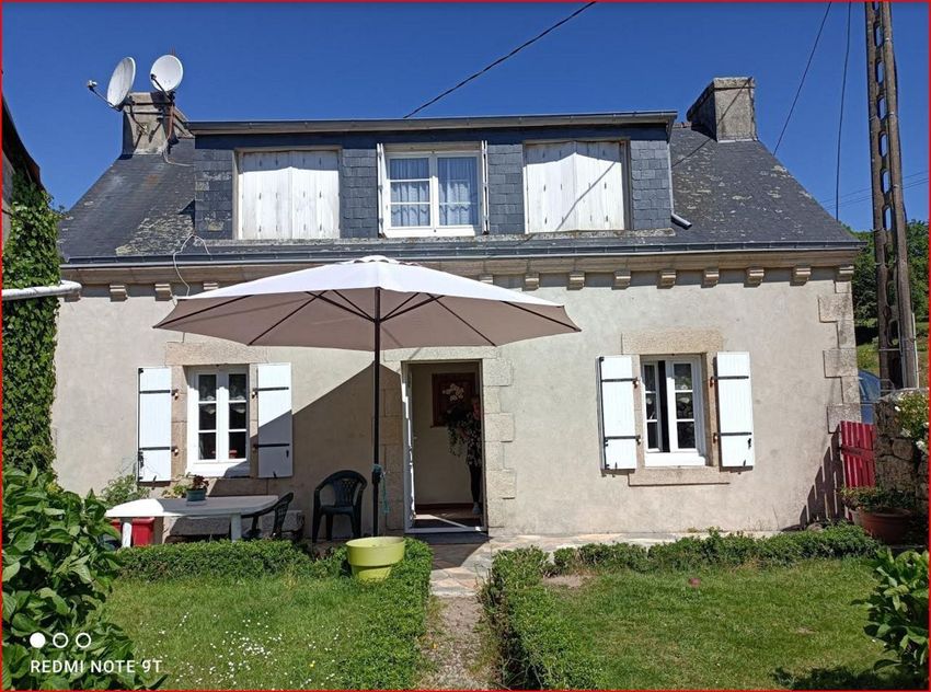 Image Façade à  maison individuelle de Guiscriff