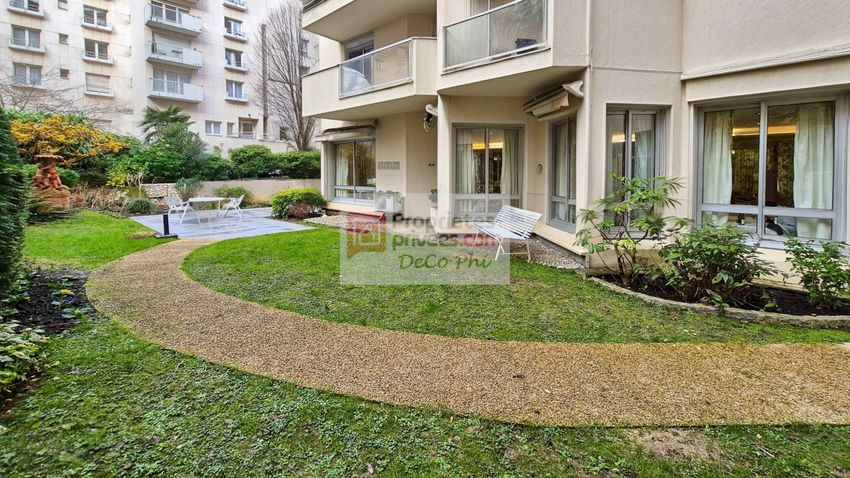Image Façade à appartement de Auteuil Nord
