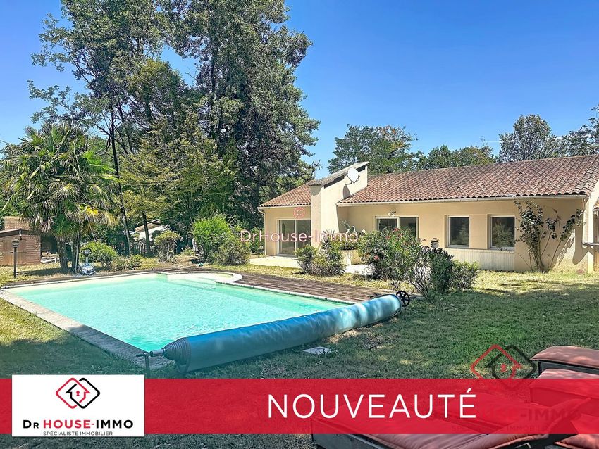 Image Piscine à  villa de Sanilhac