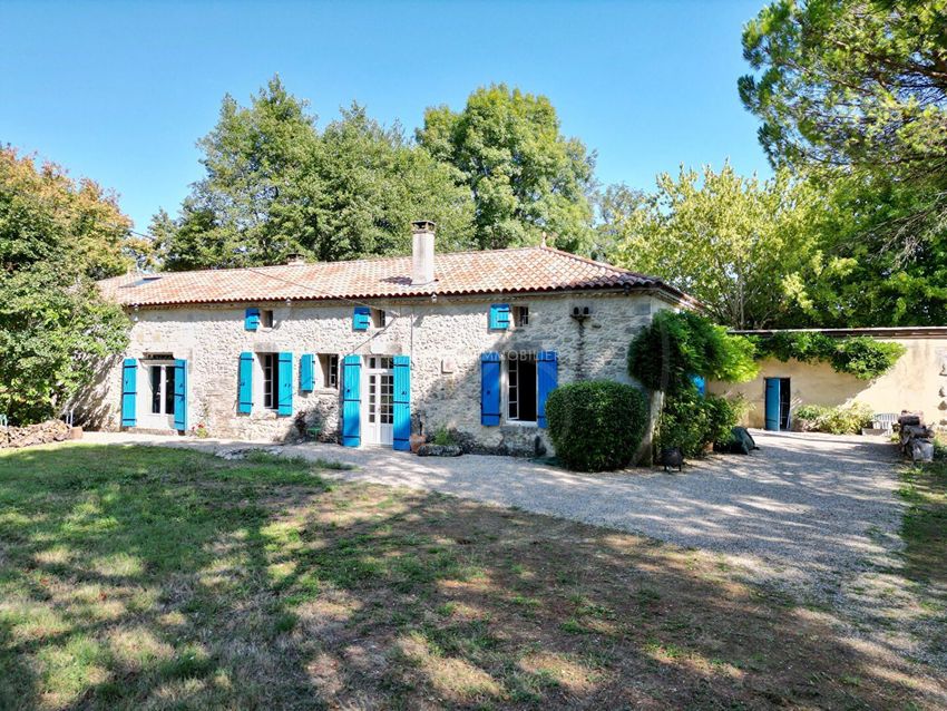 Image Façade à  maison individuelle de Duras