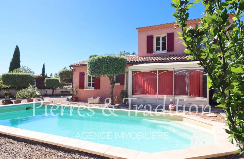 Image Piscine à  maison de village de Gargas