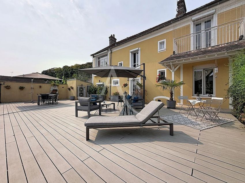 Image de  maison individuelle à Saint-Jean-les-Deux-Jumeaux
