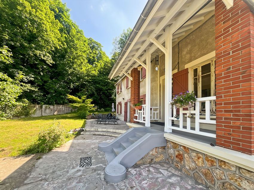 Image Façade à  maison individuelle de Vauréal