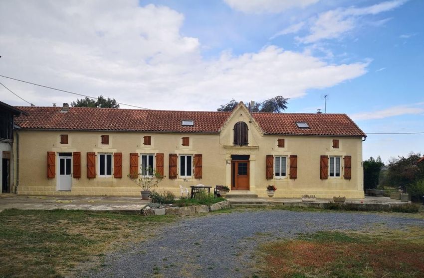 Image Façade à  maison individuelle de Buzon