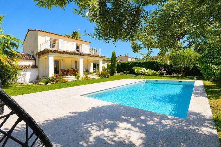 Image Piscine à  villa de Mouans-Sartoux