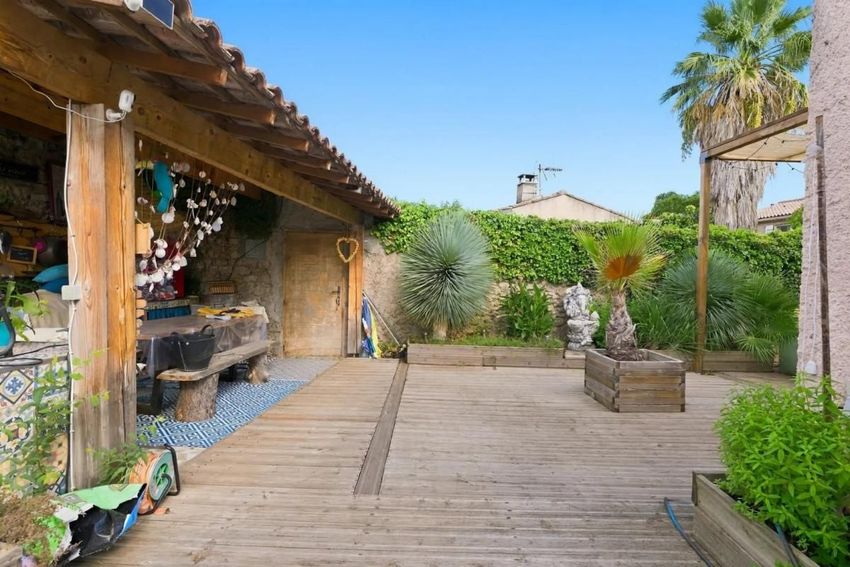 Image Façade à  maison individuelle de Pignans