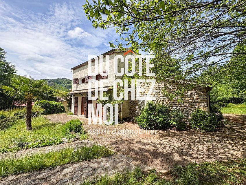 Image Façade à  maison individuelle de Thueyts