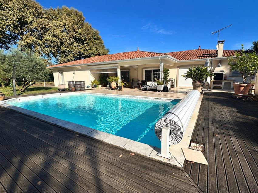 Image Piscine à  maison individuelle de Meilhan