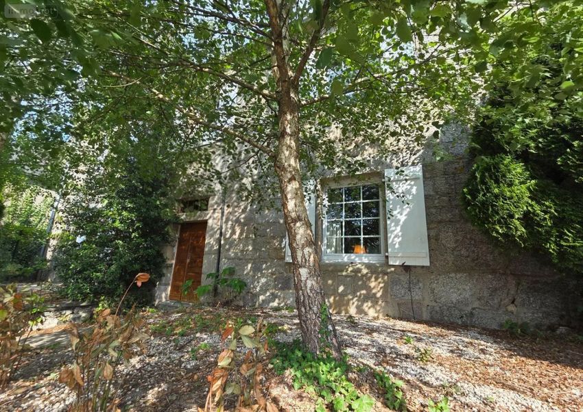 Image Façade à  maison individuelle de Égletons