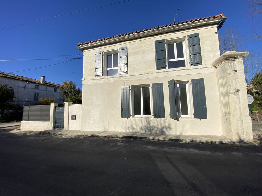 Image Façade à  maison individuelle de Nersac