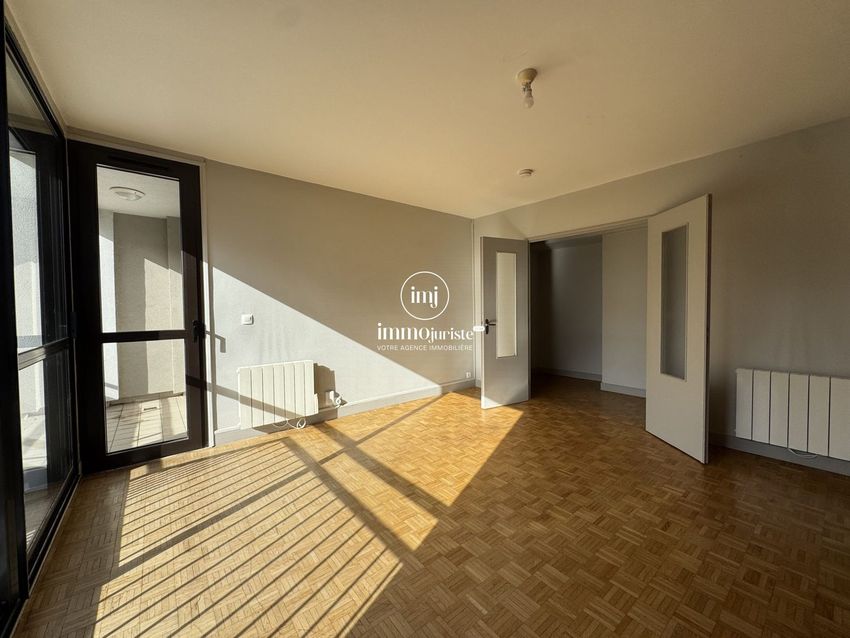 Image de appartement à 21 Rue Suzanne Valadon