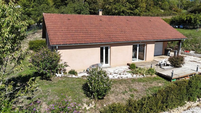 Image Façade à  maison individuelle de Valonne