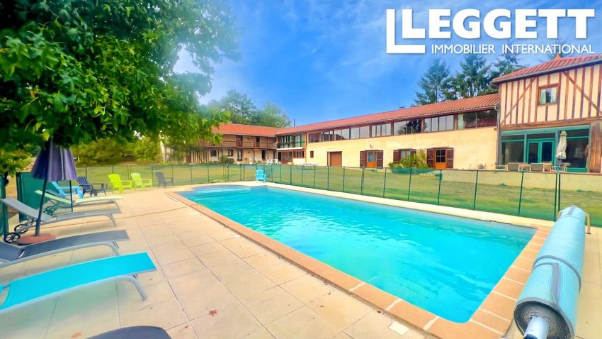 Image Piscine à  maison individuelle de Miélan
