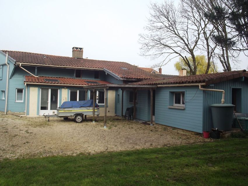 Image Façade à  maison individuelle de Lentilles