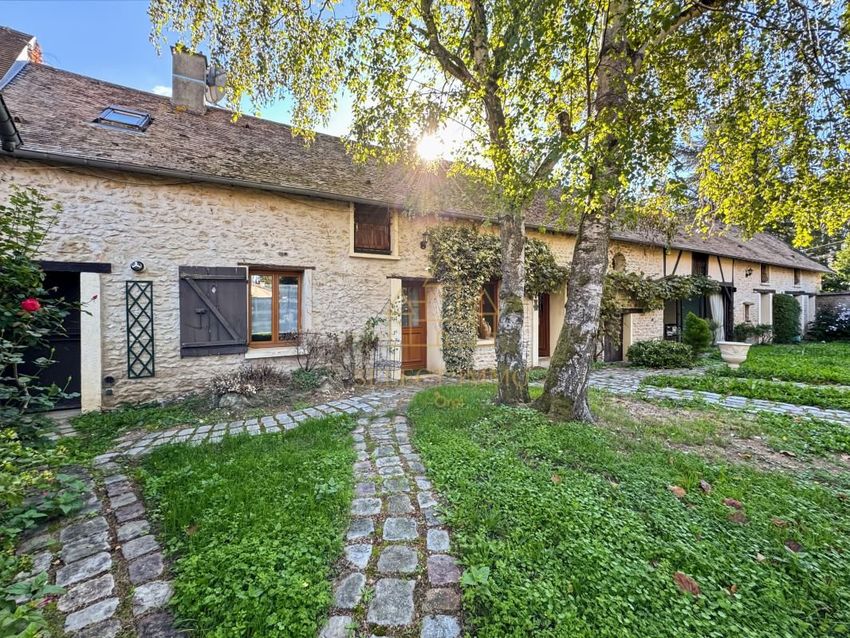 Image Façade à  propriété agricole de Ménilles