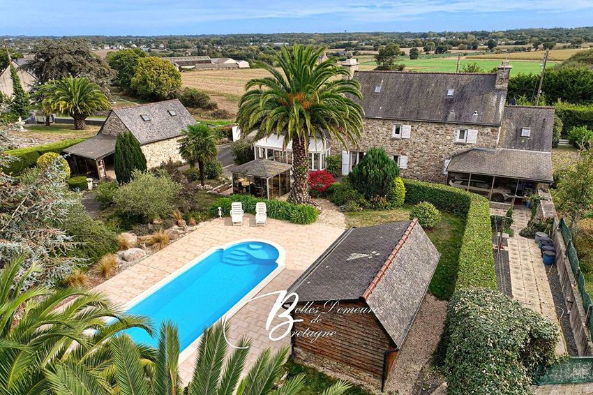 Image Piscine à  maison individuelle de Plourivo