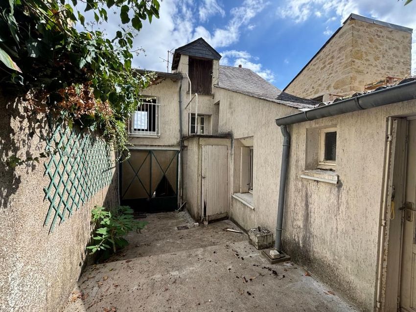 Image Façade à  maison individuelle de Chinon