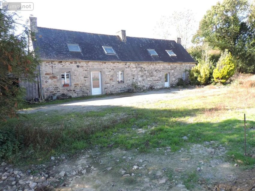 Image Façade à  maison individuelle de Plougonver