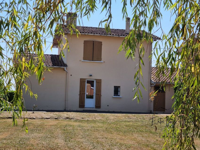 Image Façade à  maison individuelle de Bazas