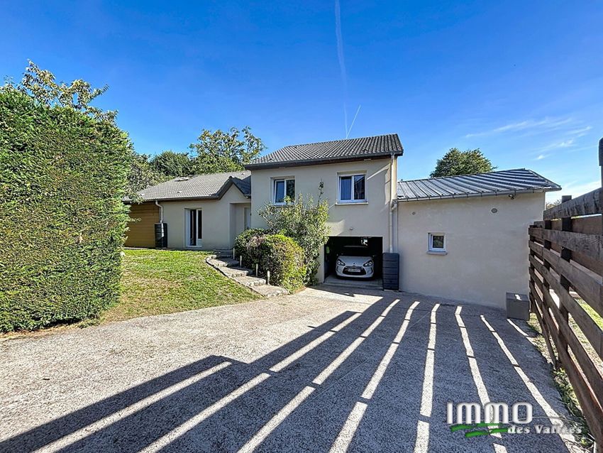 Image Façade à  maison individuelle de Saint-Nabord