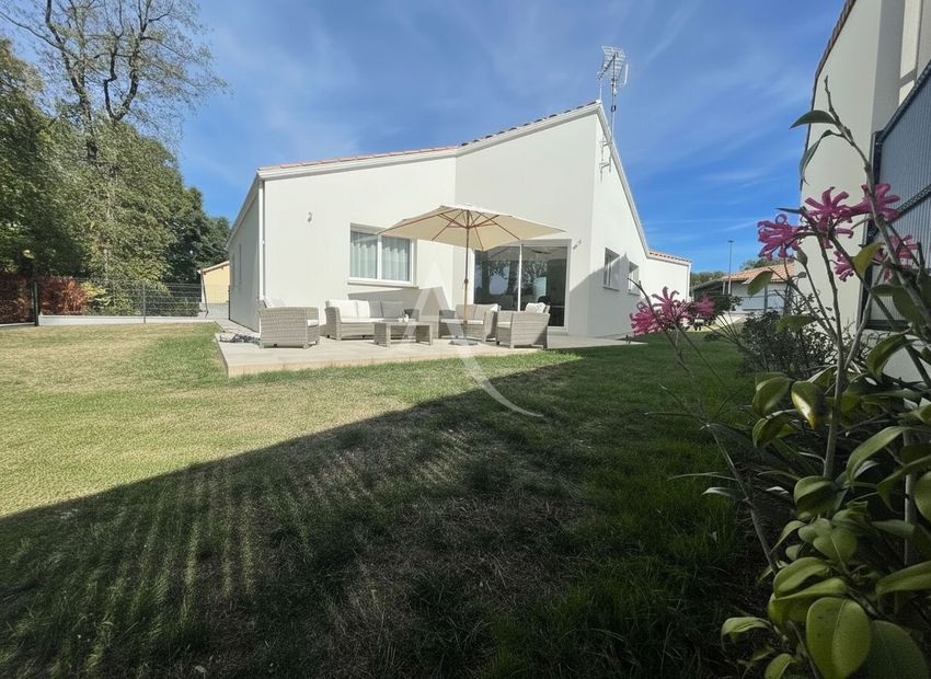 Image Façade à  maison individuelle de Saint-Philbert-de-Grand-Lieu