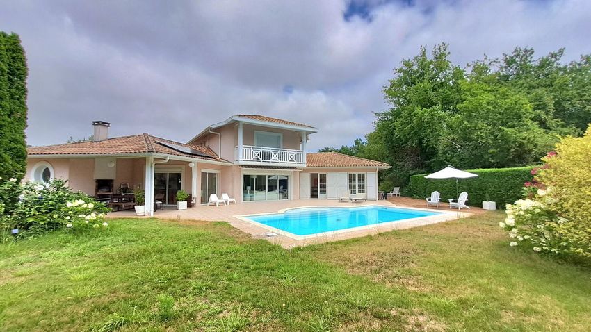 Image Piscine à  maison individuelle de Moliets-et-Maa