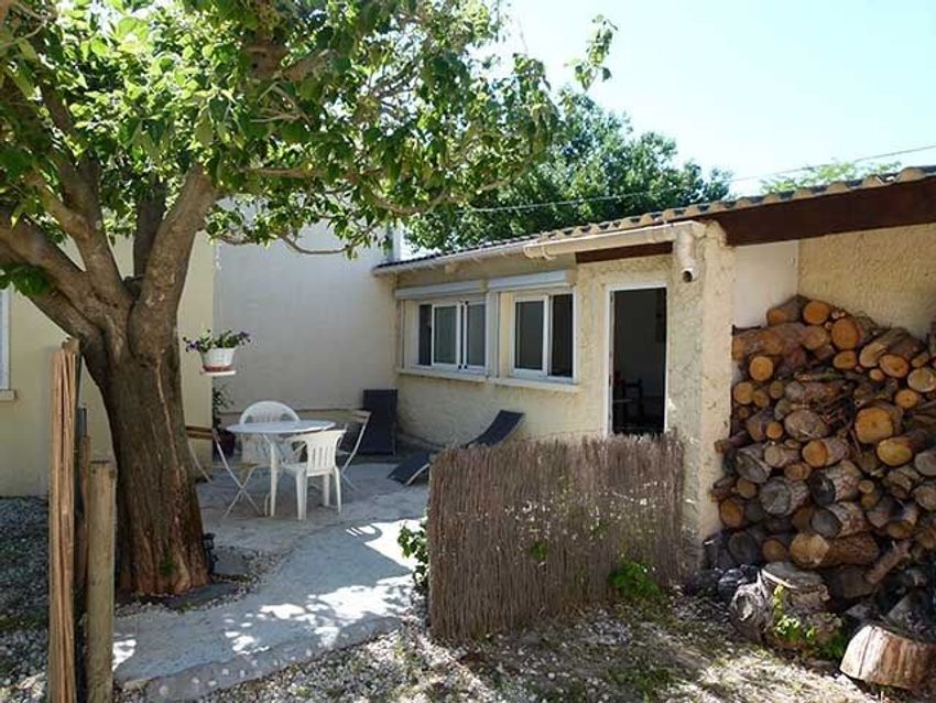 Image Façade à studio de Le Thor