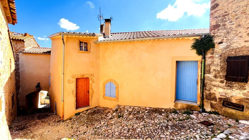 Image Façade à  maison de village de Montouliers