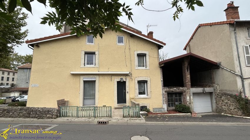 Image Façade à  maison individuelle de Courpière