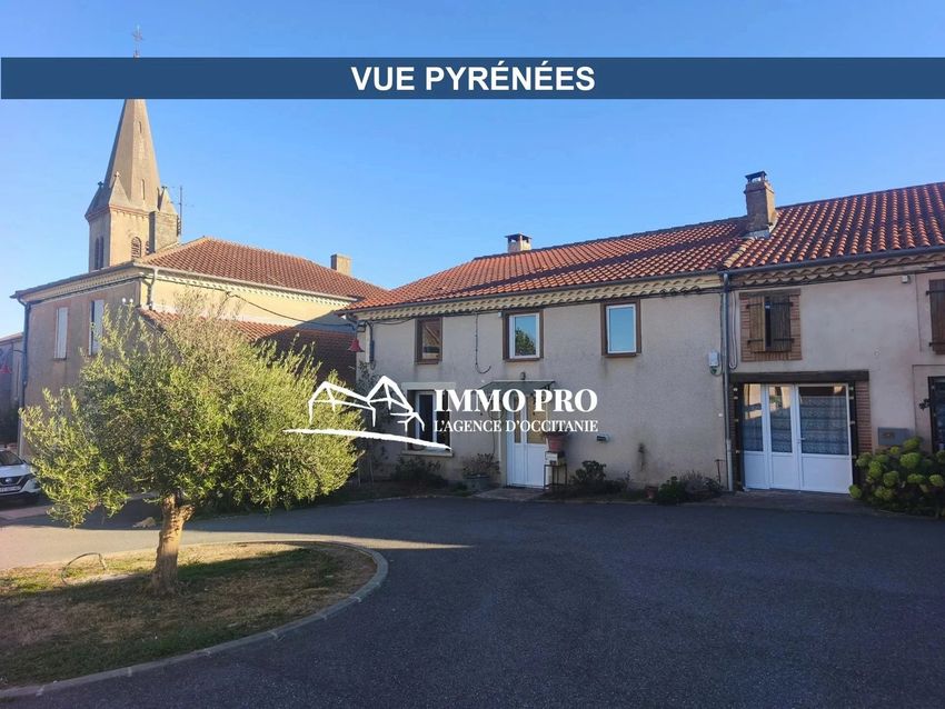 Image Façade à  maison de village de Samatan