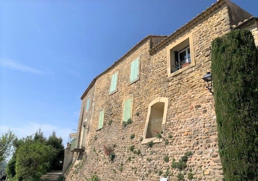 Image Façade à  maison mitoyenne de Cairanne