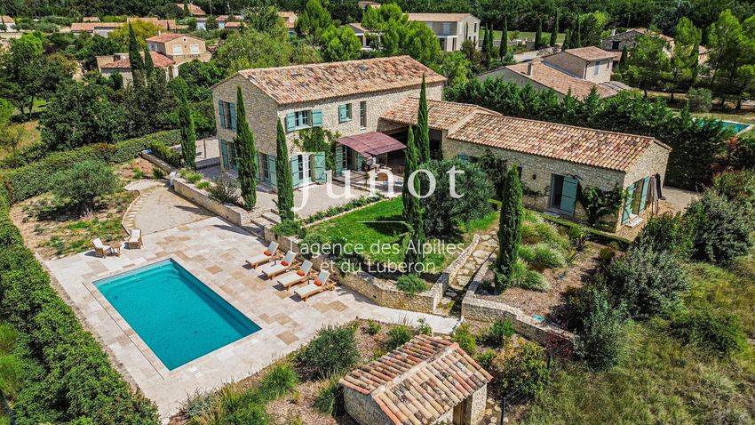 Image Piscine à  villa de Saint-Rémy-de-Provence