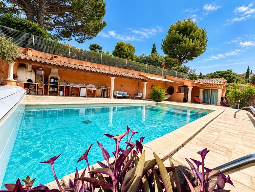 Image Piscine à  maison individuelle de Ollioules
