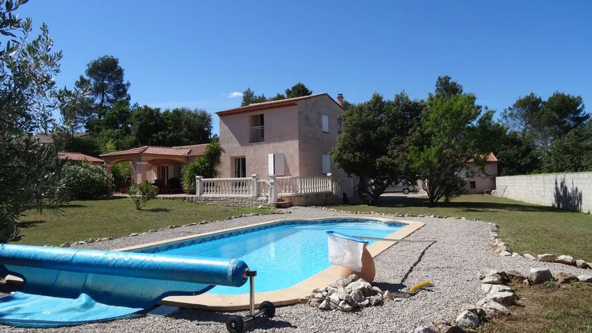 Image Piscine à  maison individuelle de Saint-Maximin-la-Sainte-Baume