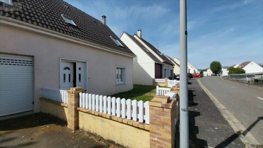 Image Façade à  maison individuelle de Ruaudin