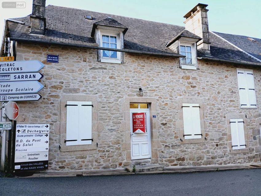Image Façade à  maison individuelle de Corrèze