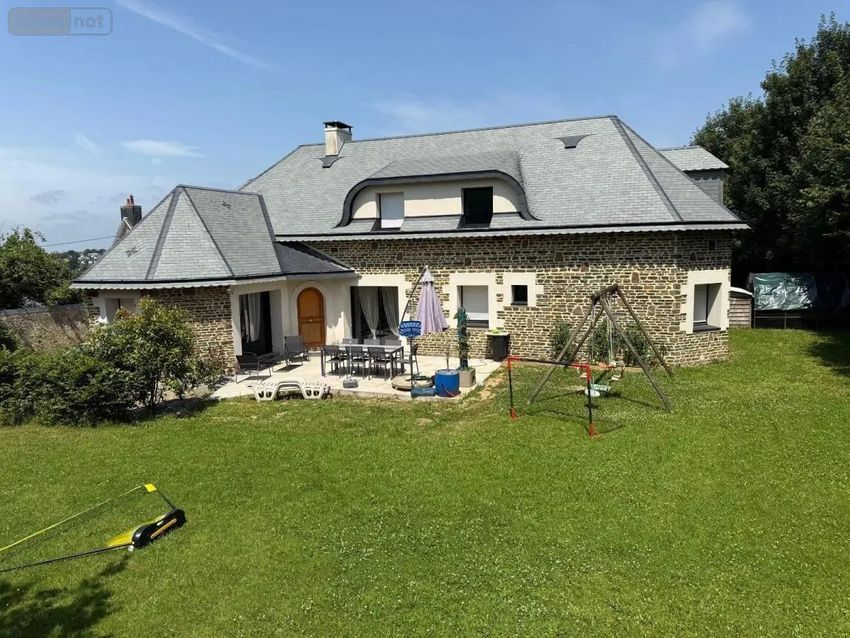 Image Façade à  maison individuelle de Villedieu-les-Poêles-Rouffigny