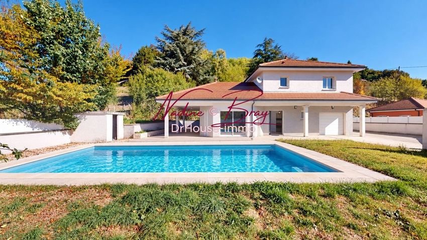 Image Piscine à  villa de Saint-Clair-de-la-Tour