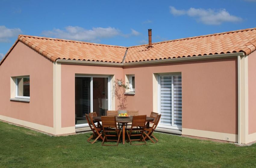 Image Façade à  maison individuelle de Saint-Marcel-lès-Sauzet