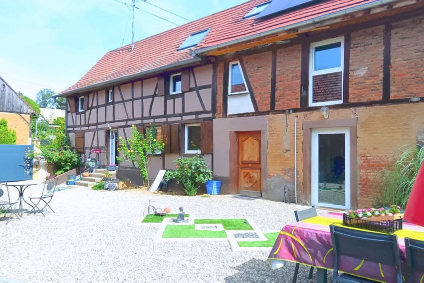 Image Façade à  maison de village de Wingersheim les Quatre Bans