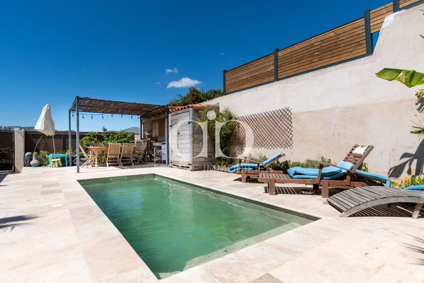 Image Piscine à  maison individuelle de Cassis
