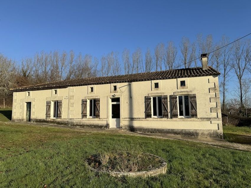 Image Façade à  maison individuelle de Boresse-et-Martron